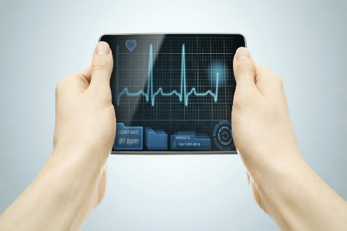Handheld heart rate monitor